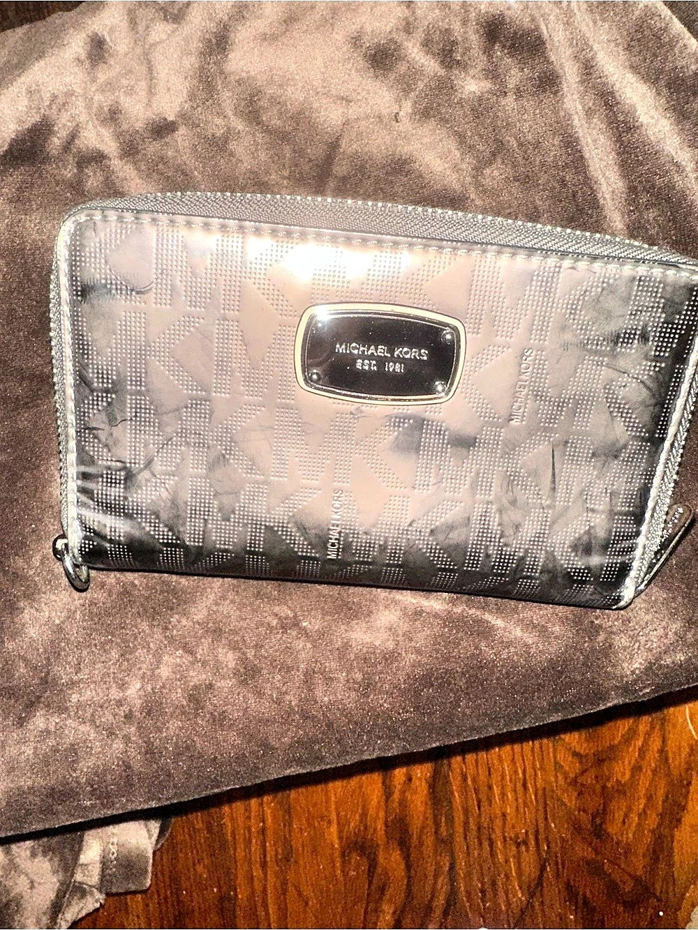 Michael Kors Jet Set Travel Metallic Logo Embossed Continental Wallet in Gray